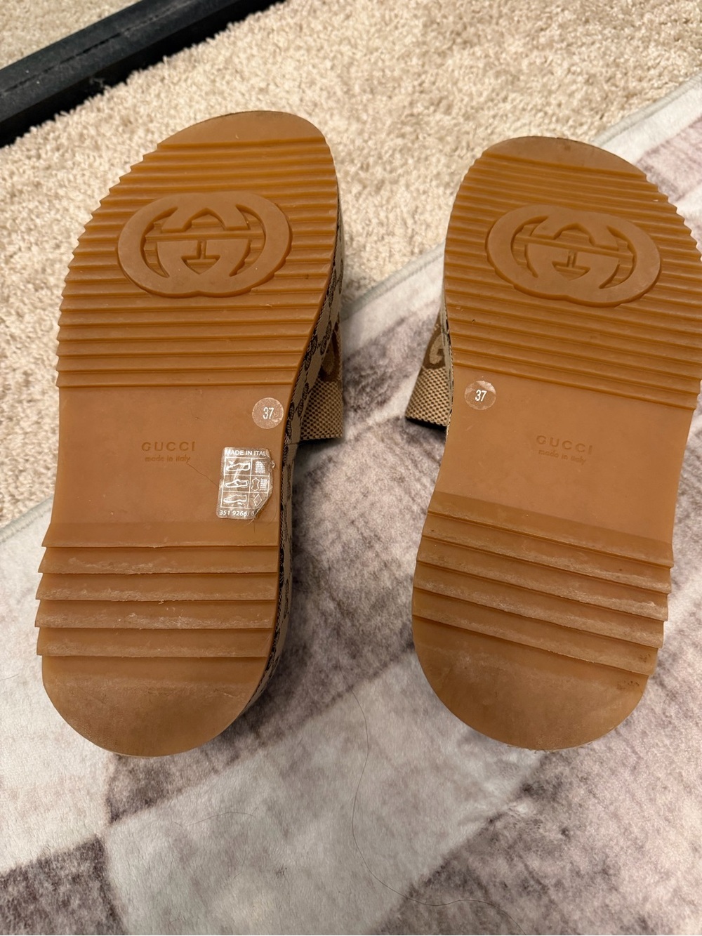 Gucci GG Canvas Platform Slide Sandals - Picture 6 of 7